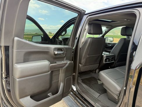 Used 2021 Chevrolet Silverado 1500 LTZ w/ LTZ Premium Package AWD/4WD image 29