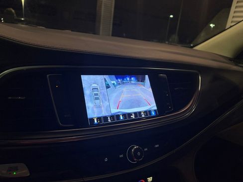 Used 2022 Buick Enclave Avenir w/ Avenir Technology Package image 23