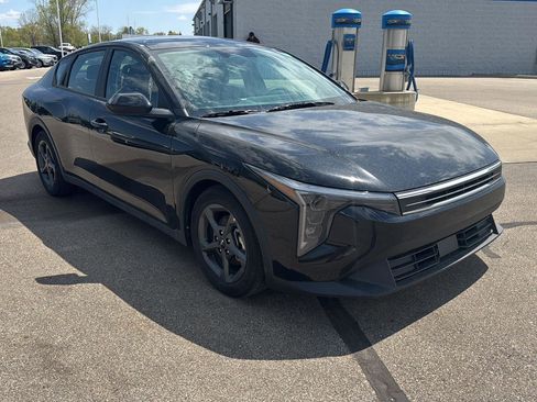 Used 2025 Kia K4 FWD image 7