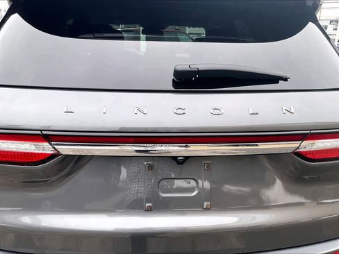 Used 2022 Lincoln Corsair AWD w/ Premium Package image 29