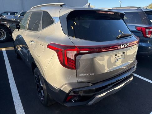 Used 2024 Kia Seltos EX image 6
