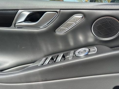 Used 2025 Genesis G80 2.5T image 30