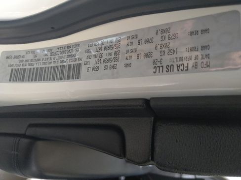 Used 2020 Jeep Grand Cherokee Altitude RWD image 33