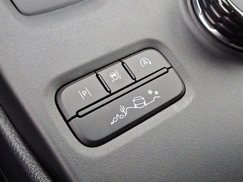 Used 2025 Ford Ranger Raptor image 32