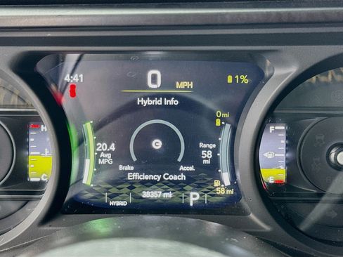 Used 2024 Jeep Wrangler Unlimited AWD/4WD image 8
