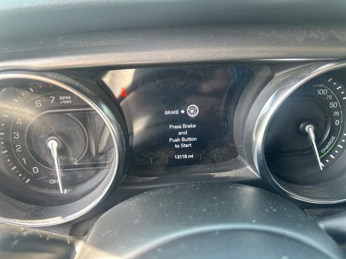 Used 2023 Jeep Wrangler Unlimited Rubicon 4xe w/ Cold Weather Group AWD/4WD image 4