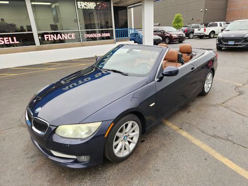 Used 2011 BMW 335i Convertible image 24