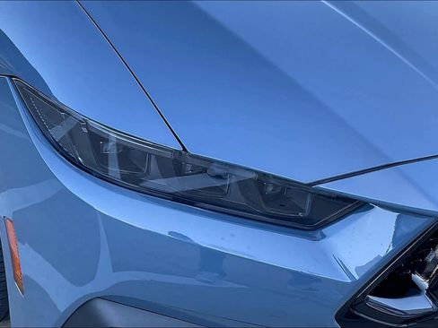 Used 2025 Ford Mustang Coupe image 25