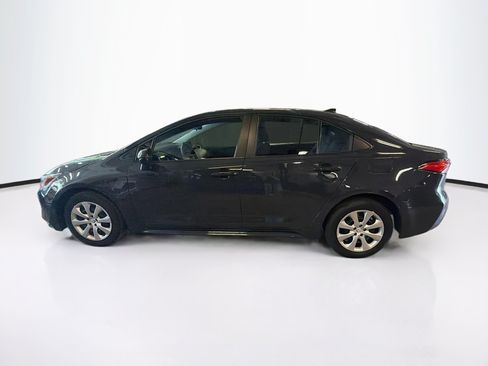 Used 2025 Toyota Corolla LE FWD image 4