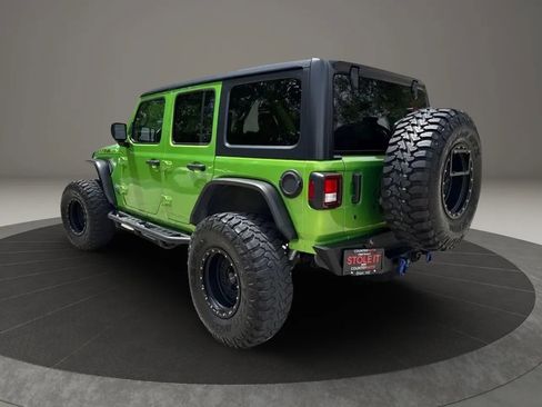 Used 2018 Jeep Wrangler Unlimited Sport S AWD/4WD image 3
