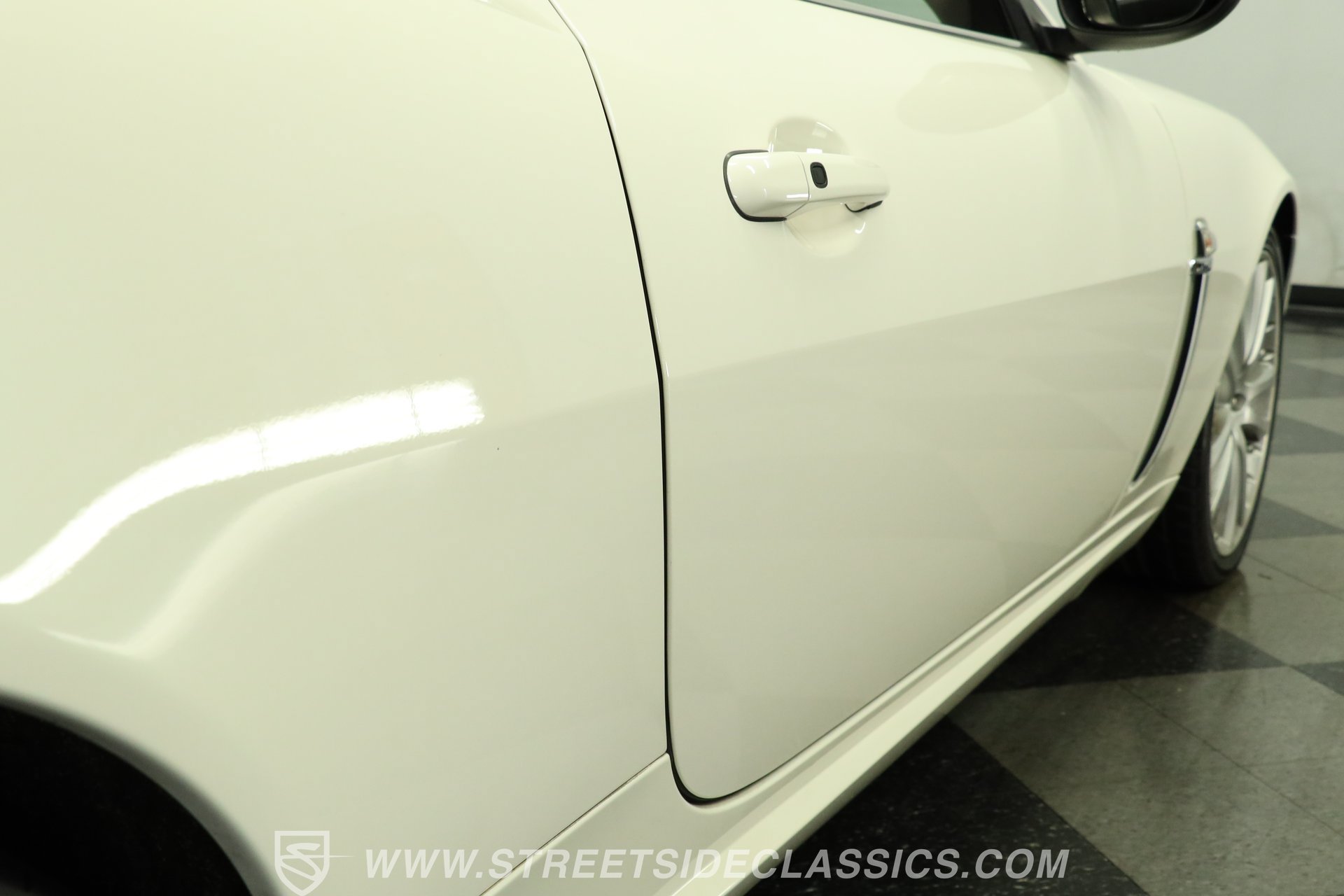 Used 2007 Jaguar XKR R RWD image 27