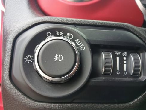 Used 2021 Jeep Wrangler Unlimited Rubicon AWD/4WD image 18