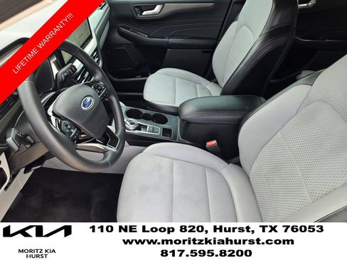 Used 2023 Ford Escape SE FWD image 20