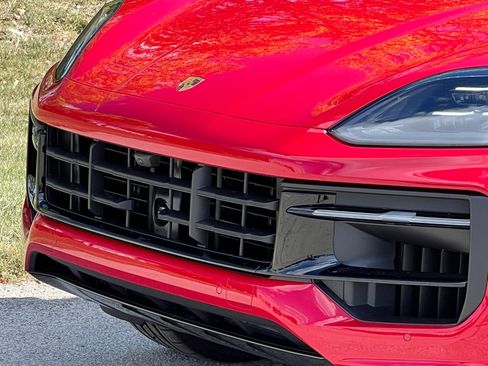 New 2026 Porsche Cayenne GTS image 11