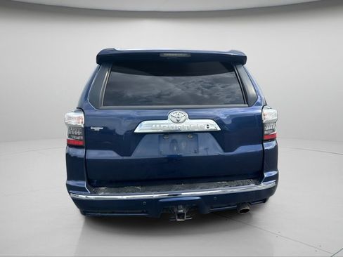 Used 2018 Toyota 4Runner Limited AWD/4WD image 6