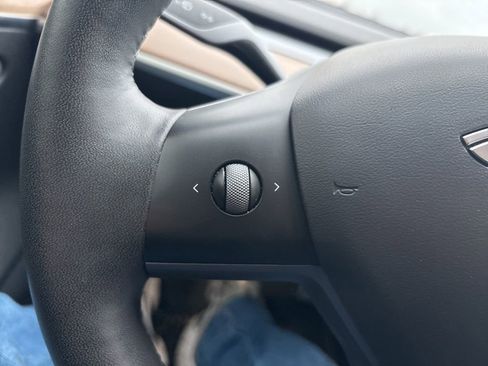 Used 2022 Tesla Model 3 Performance image 19