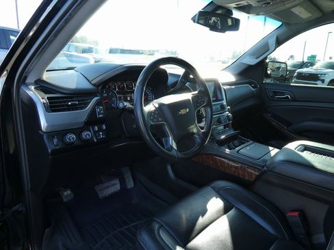 Used 2019 Chevrolet Suburban Premier image 26