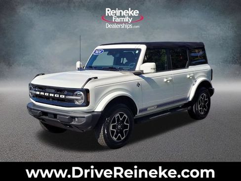 Used 2024 Ford Bronco Outer Banks AWD/4WD image 1
