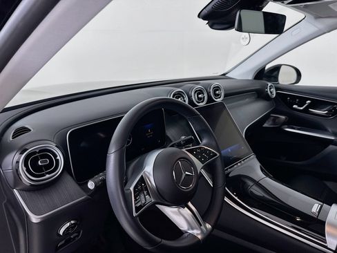 Used 2023 Mercedes-Benz GLC 300 4MATIC image 10