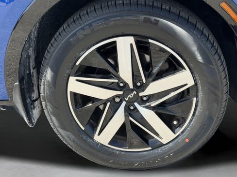 Certified 2022 Kia Sorento S FWD image 31