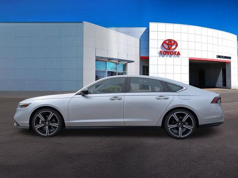 Used 2024 Honda Accord Sport image 14