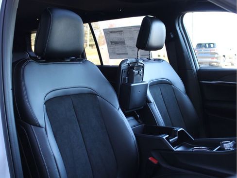 New 2026 Jeep Grand Cherokee L 4WD image 25