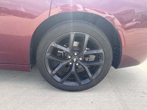 Used 2019 Dodge Charger SXT w/ Blacktop Package RWD image 10