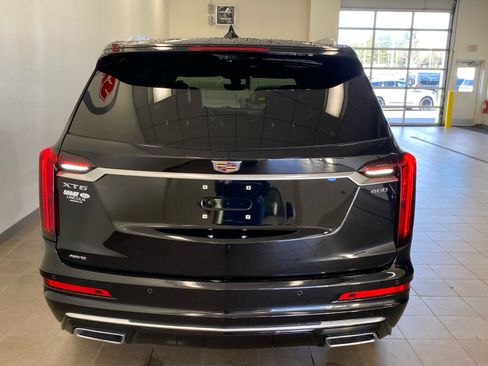 Used 2020 Cadillac XT6 Premium Luxury image 6
