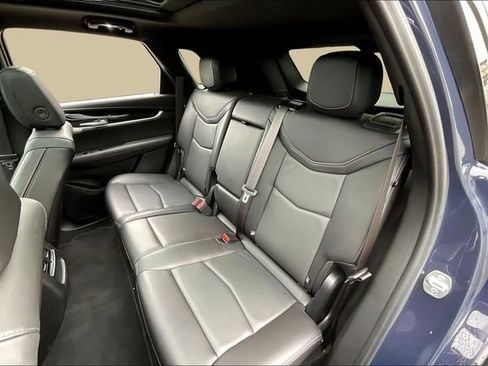 Used 2025 Cadillac XT5 Premium Luxury image 19