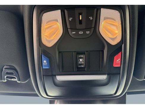 New 2026 RAM 2500 Big Horn AWD/4WD image 18