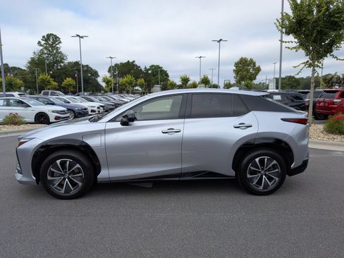 Used 2023 Lexus RZ 450e Premium w/ Technology Package AWD/4WD image 6