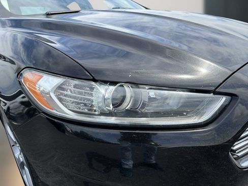 Used 2015 Ford Fusion SE w/ Equipment Group 201A FWD image 11