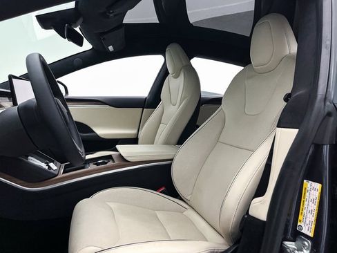 Used 2021 Tesla Model S Plaid image 17