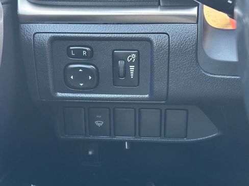 Used 2014 Lexus CT 200h image 36