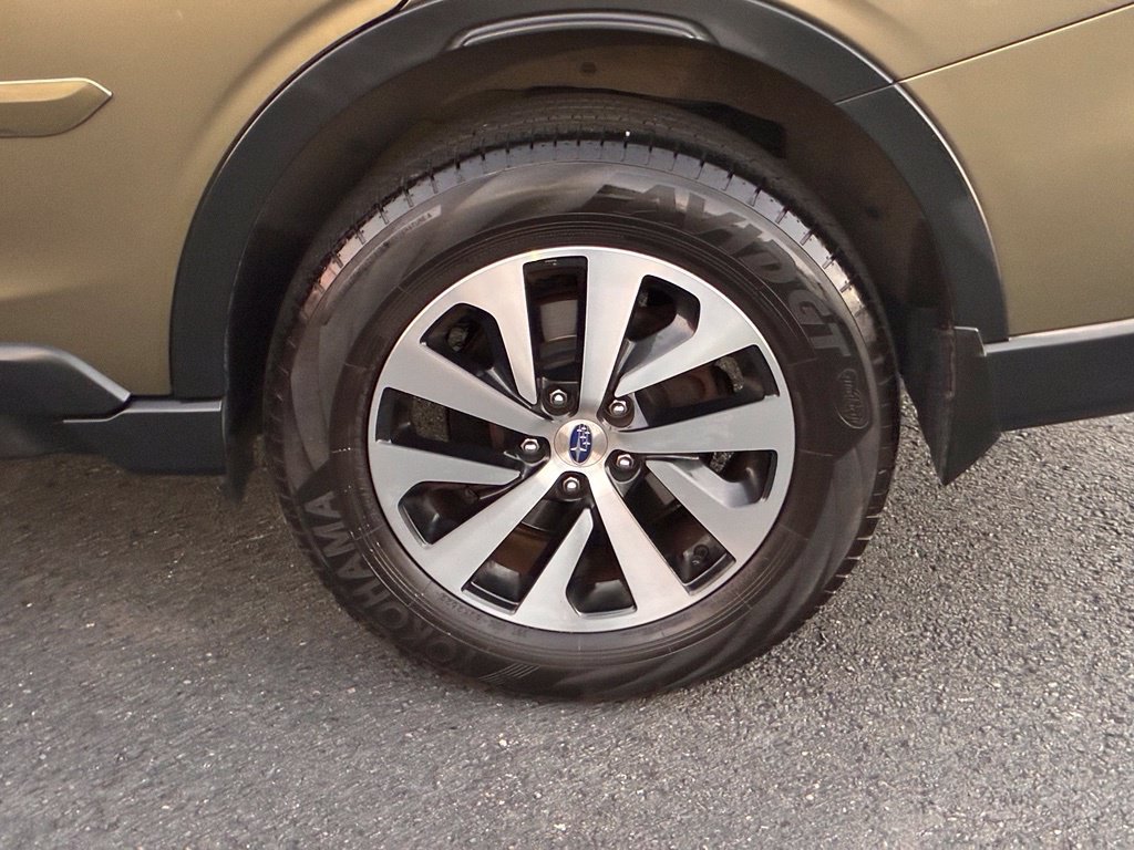 Used 2020 Subaru Outback Premium AWD/4WD image 46