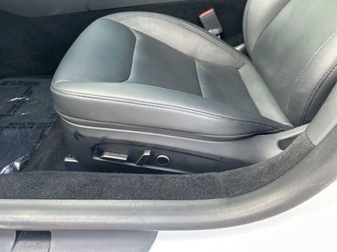 Used 2024 Tesla Model 3 Standard Range RWD image 16
