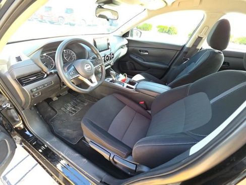 Used 2024 Nissan Sentra SV image 12
