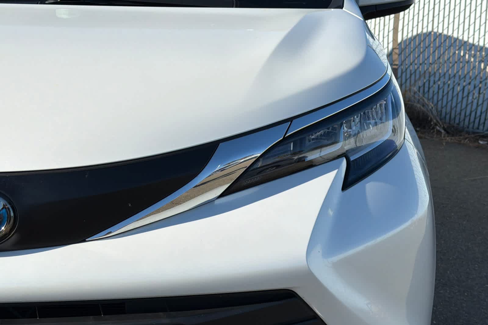 Used 2023 Toyota Sienna XLE FWD image 14
