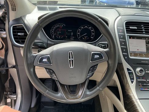 Used 2018 Lincoln MKX Reserve w/ Lincoln MKX Climate Package AWD/4WD image 18
