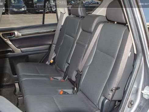 Used 2017 Lexus GX 460 w/ Navigation Package image 17