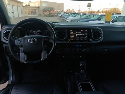 Used 2020 Toyota Tacoma 4x4 Double Cab image 27