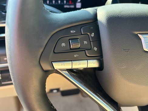 Used 2024 Cadillac Escalade Premium Luxury w/ Performance Package AWD/4WD image 12