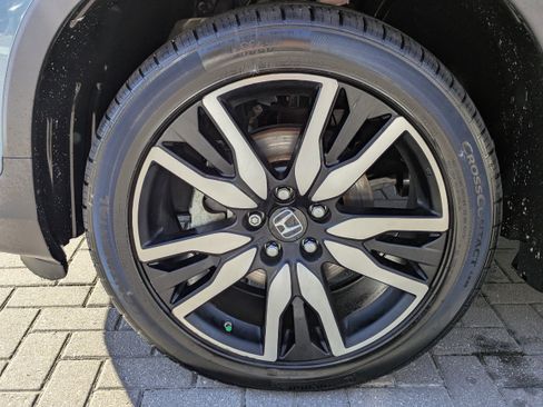 Certified 2021 Honda Pilot Touring image 13