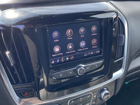 Used 2023 Chevrolet Traverse LT image 8