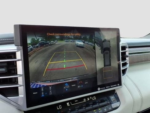 Used 2024 Toyota Sequoia Capstone AWD/4WD image 15