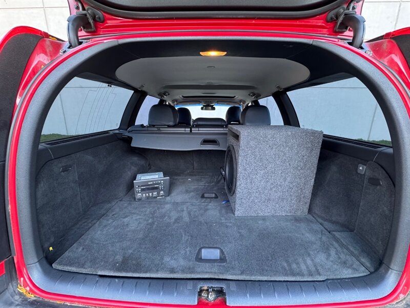 Used 2004 Volvo V70 R AWD/4WD image 32