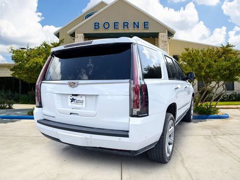 Used 2020 Cadillac Escalade Premium Luxury AWD/4WD image 5