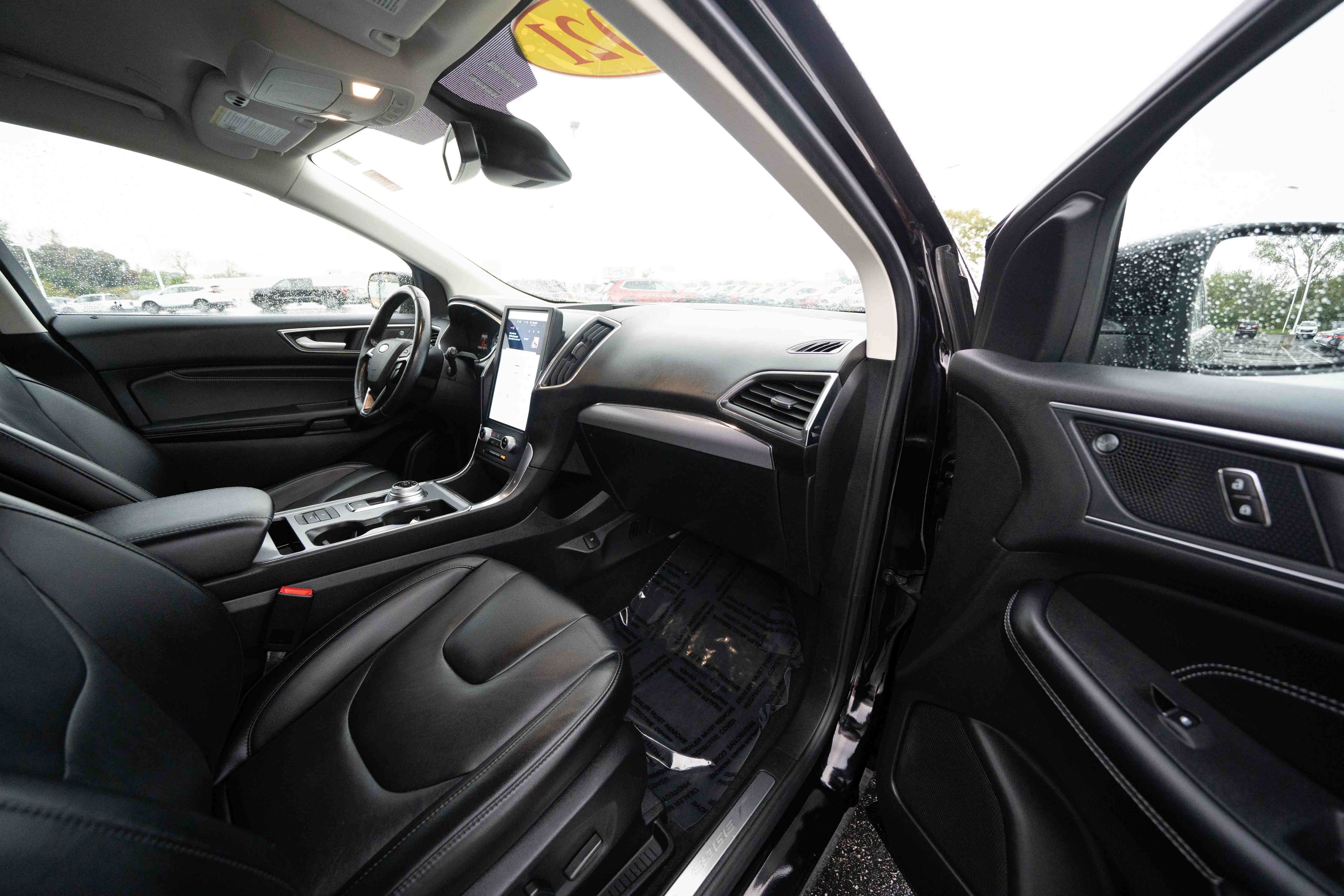 Used 2021 Ford Edge Titanium FWD image 26