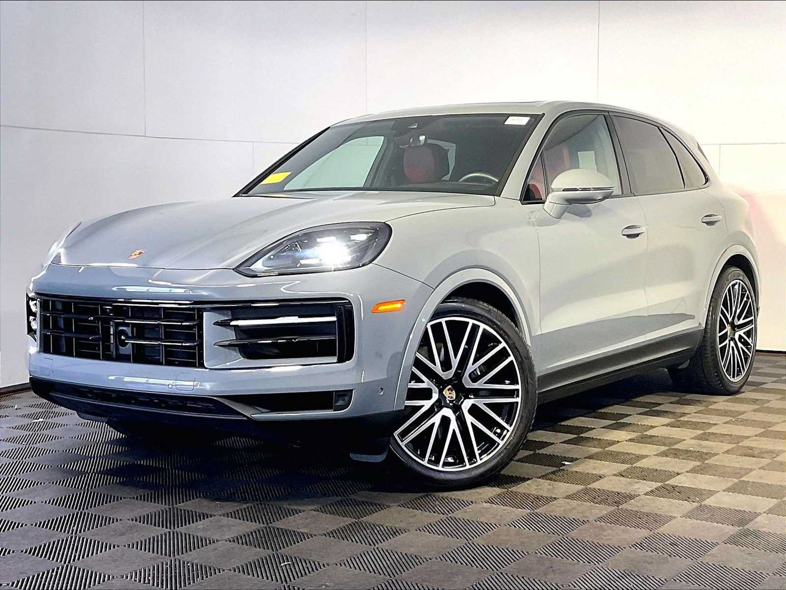 Certified 2024 Porsche Cayenne w/ Premium Package Plus (PFM) AWD/4WD image 1