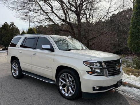 Used 2015 Chevrolet Tahoe LTZ image 13